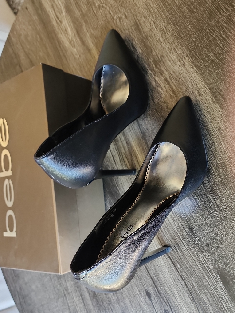 BEBE Sarah Black Pointed-Toe Stiletto Heels Size 8 EUC - Picture 8 of 12
